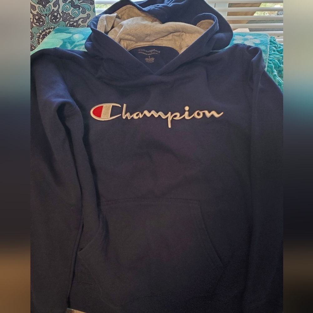 Boys Champion hoodie size large